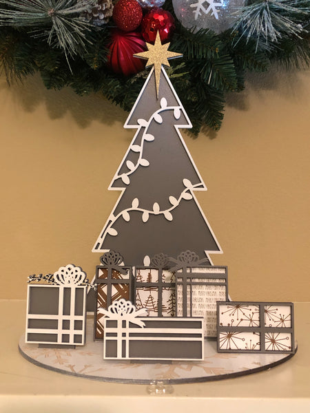 Tree with Presents Decor