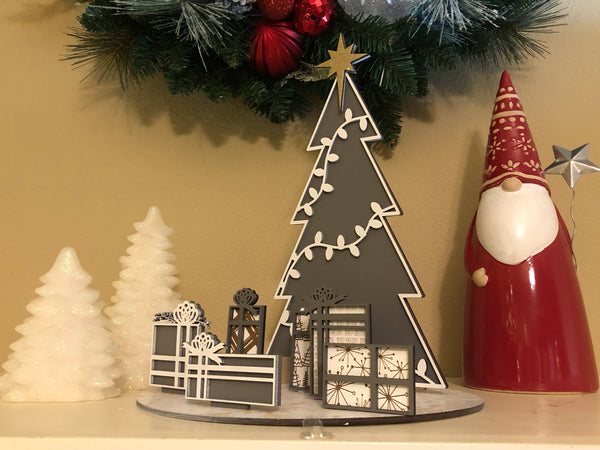 Tree with Presents Decor