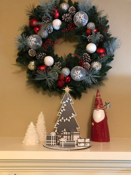 Tree with Presents Decor
