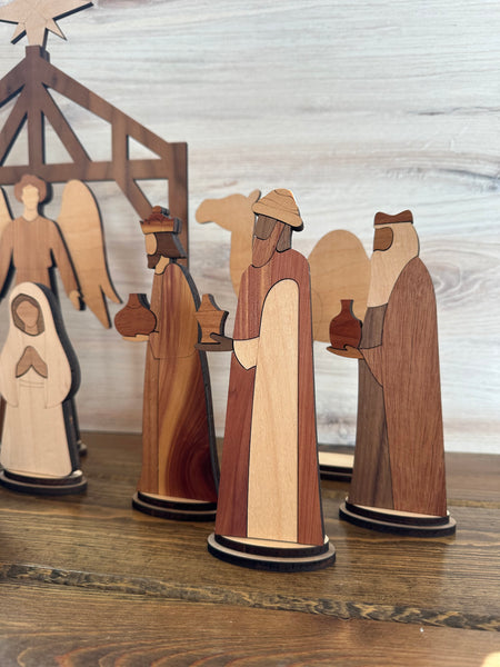 Large Heirloom Nativity Set